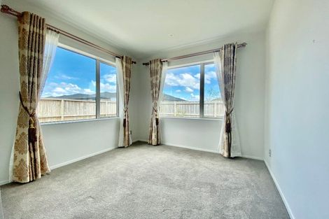 Photo of property in 28 Wellfield Drive, Papakura, 2110