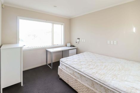 Photo of property in 11 Greenstone Place, Aotea, Porirua, 5024