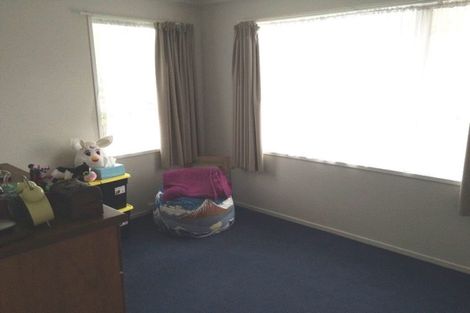 Photo of property in 23 Taitimu Drive, Weymouth, Auckland, 2103