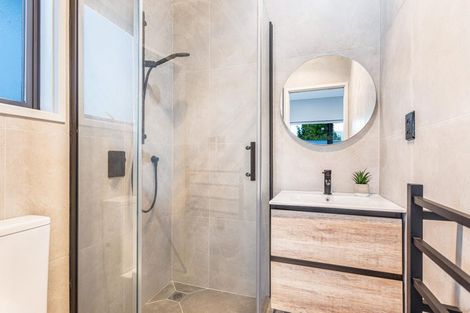 Photo of property in 6a Zingaro Place, Massey, Auckland, 0614