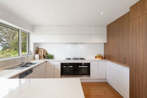 Photo of property in 24 Tui Street, Torbay, Auckland, 0630