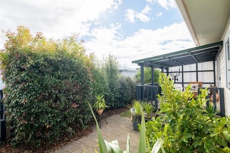 Photo of property in 2/16 Parkers Road, Tahunanui, Nelson, 7011