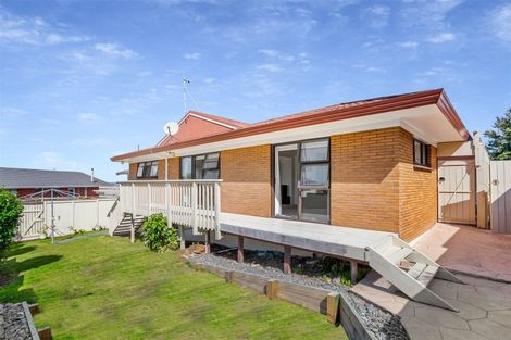 Photo of property in 10 Tatyana Place, Massey, Auckland, 0614