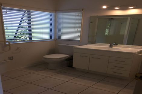 Photo of property in 45 Ponderosa Drive, Oteha, Auckland, 0632