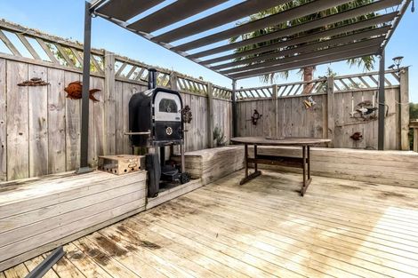 Photo of property in 54 Powells Road, Cable Bay, 0420