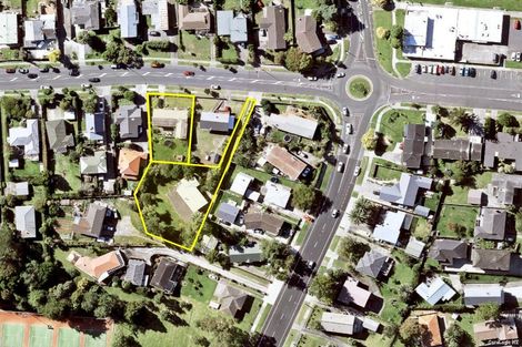 Photo of property in 149 Reeves Road, Pakuranga Heights, Auckland, 2010