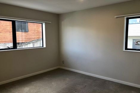 Photo of property in 10c Woodall Place, Totara Vale, Auckland, 0627