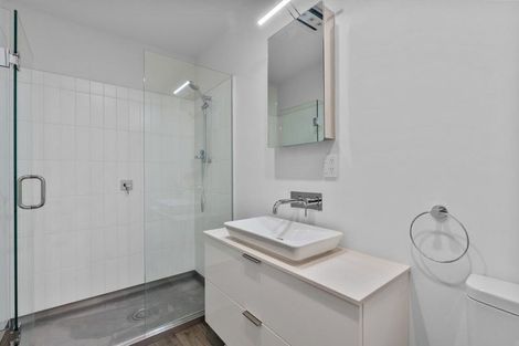 Photo of property in 8/83 Hinemoa Street, Birkenhead, Auckland, 0626