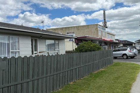 Photo of property in 2/100 Cargill Street, Papakura, 2110