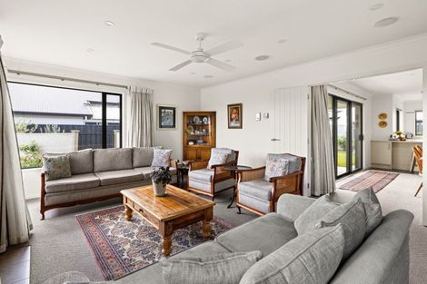 Photo of property in 3 Percy Berry Place, Havelock North, 4130