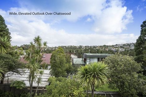 Photo of property in 8 Mappin Place, Chatswood, Auckland, 0626