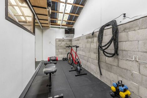 Photo of property in 244 Mitchell Street, Brooklyn, Wellington, 6021