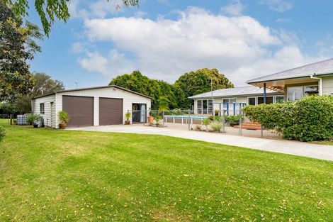 Photo of property in 17 Pyle Road West, One Tree Point, 0118