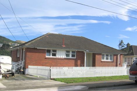 Photo of property in 3 Fisher Street, Johnsonville, Wellington, 6037