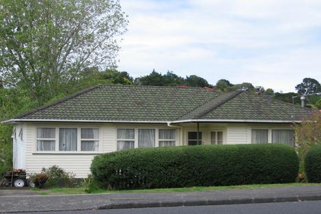 Photo of property in 128 Godley Road, Green Bay, Auckland, 0604