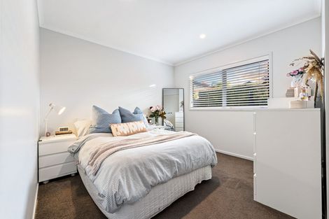 Photo of property in 14 Will Street, Huapai, Kumeu, 0810