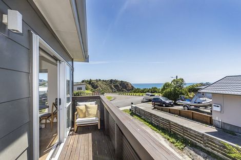 Photo of property in 1/18 Lambley Road, Titahi Bay, Porirua, 5022