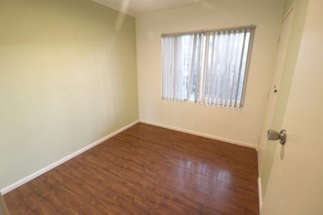 Photo of property in 1/198 Onewa Road, Birkenhead, Auckland, 0626