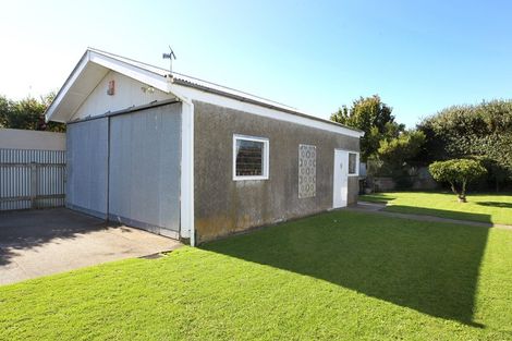 Photo of property in 712 Grove Road, Mayfair, Hastings, 4122