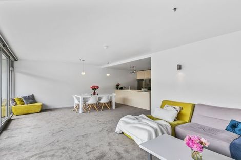 Photo of property in Montreaux Apartments, 2a/164 The Terrace, Wellington Central, Wellington, 6011