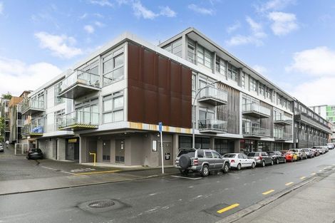 Photo of property in Revolucion Apartments, 103e/28 Torrens Terrace, Mount Cook, Wellington, 6011