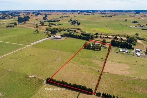 Photo of property in 281 Hoihere Road, Tiakitahuna, Palmerston North, 4477