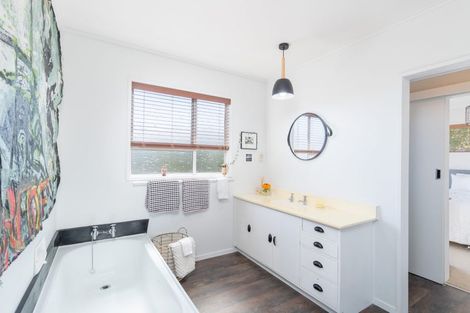 Photo of property in 7 Livet Place, Papakowhai, Porirua, 5024