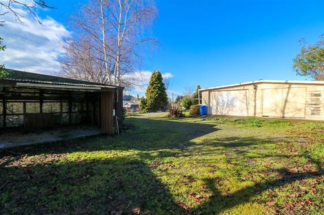 Photo of property in 60 Timaru Road, Waimate, 7924
