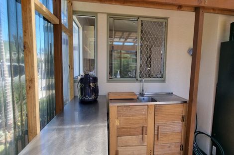 Photo of property in 2/14 Becroft Drive, Forrest Hill, Auckland, 0620