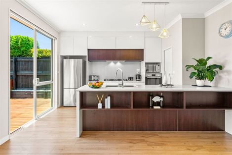 Photo of property in 6 Coote Way, Kumeu, 0810