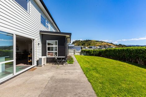 Photo of property in 87 Endeavour Drive, Whitby, Porirua, 5024