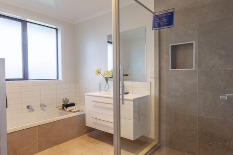 Photo of property in 13 Turutu Place, Long Bay, Auckland, 0630