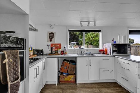 Photo of property in 49 Bedford Street, Patea, 4520