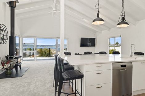Photo of property in 7 Silich Street, Acacia Bay, Taupo, 3330