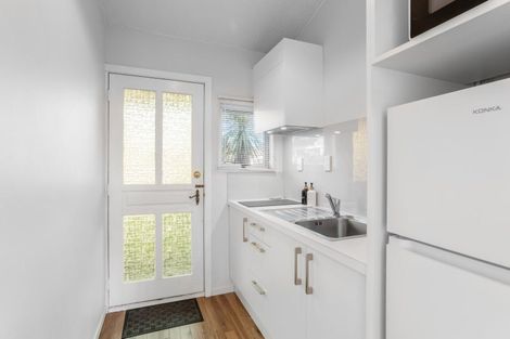 Photo of property in 4k Rutland Street, Picton, 7220