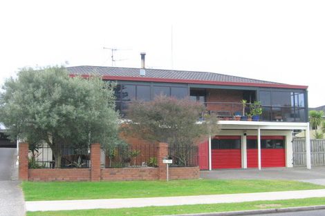 Photo of property in 15 Lee Street, Mount Maunganui, 3116