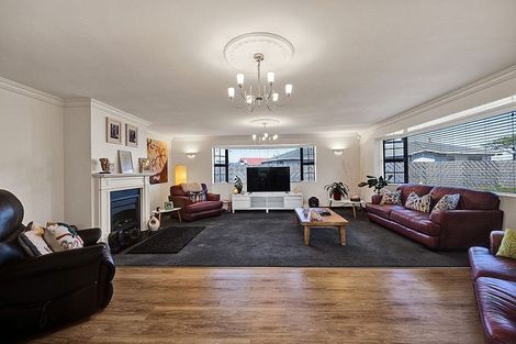 Photo of property in 74 Rata Street, Hawera, 4610