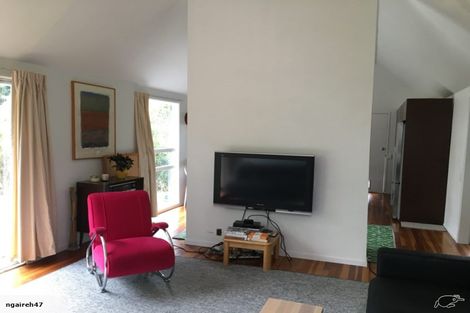 Photo of property in 22 Paramu Avenue, Birkdale, Auckland, 0626