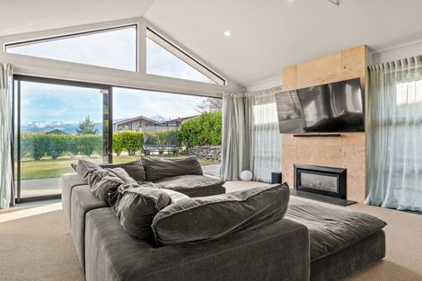 Photo of property in 4 Jackby Court, Jacks Point, Queenstown, 9371