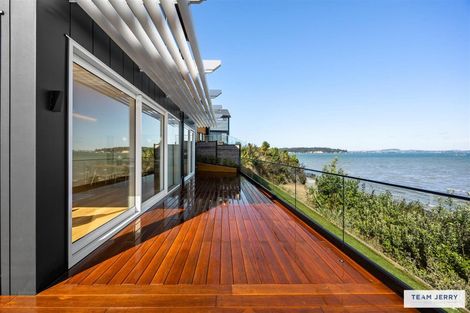 Photo of property in 4 Seawind Way, Hobsonville, Auckland, 0616