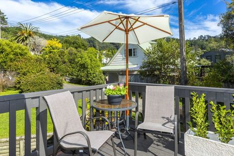 Photo of property in 17 Forest Road, Pinehaven, Upper Hutt, 5019