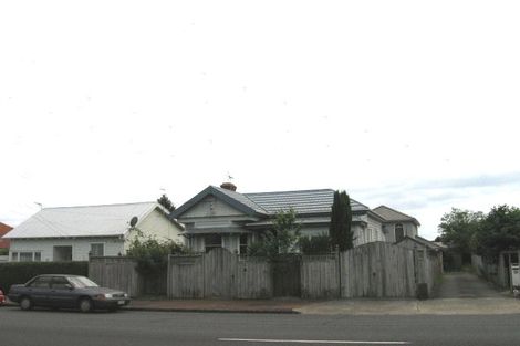 Photo of property in 237 Point Chevalier Road, Point Chevalier, Auckland, 1022