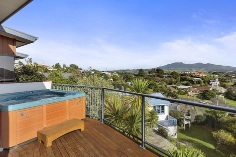 Photo of property in 16 Upper Bow Street, Raglan, 3225