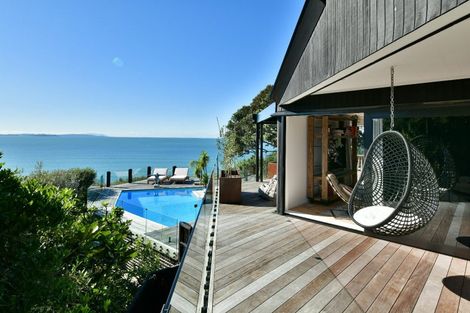 Photo of property in 86 Vipond Road, Stanmore Bay, Whangaparaoa, 0932