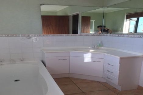 Photo of property in 16 Brightwell Street, Papakura, 2110