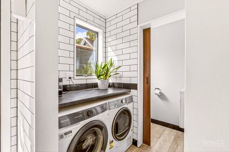 Photo of property in 1a Brassey Road, Saint Johns Hill, Whanganui, 4500