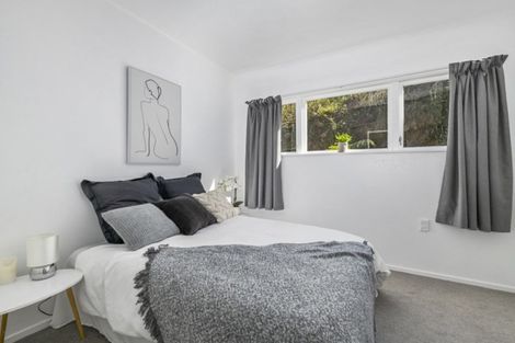 Photo of property in 33 Thomas Street, Stokes Valley, Lower Hutt, 5019