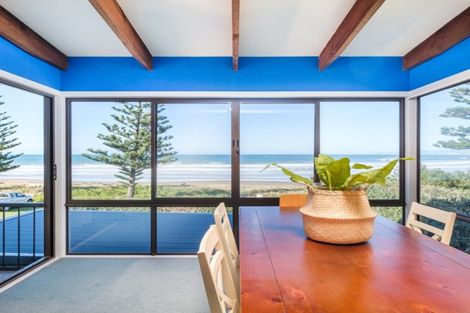 Photo of property in 15 Makorori Beach Road, Makorori, Gisborne, 4073