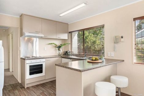 Photo of property in 2/139a Mokoia Road, Birkenhead, Auckland, 0626