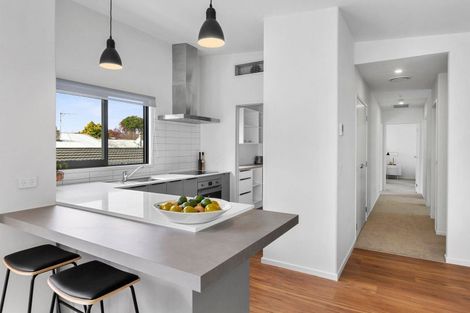 Photo of property in 15 Bulkeley Terrace, New Plymouth, 4310